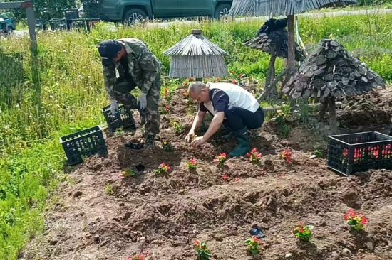森林資源管護(hù)大隊(duì)打造“生態(tài)驛站”繪就綠色發(fā)展新圖景（2）.jpg